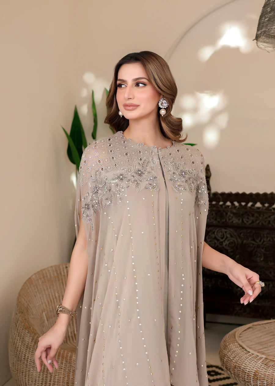 Shanzay Luxury Chiffon Cape Pret