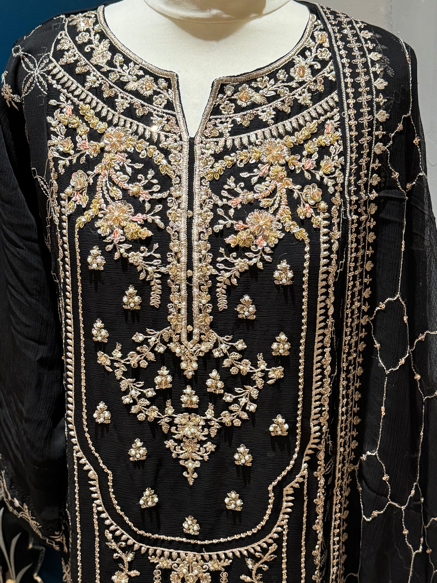 Samra Chiffon 3 piece ready to wear traditional suit
