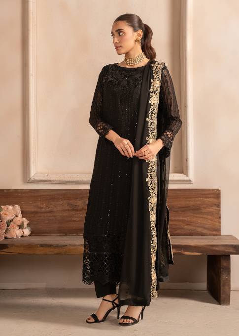 MARIA Luxury classy style Chiffon 3 piece ready to wear traditional embroidered asian suit stylish womenswear outfit