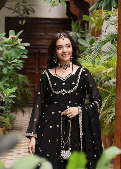 Mehr-e-Siyah Embroidered Black Chiffon Pishwas Suit Ready to Wear Pakistani Festive Party Wear Women's Outfit