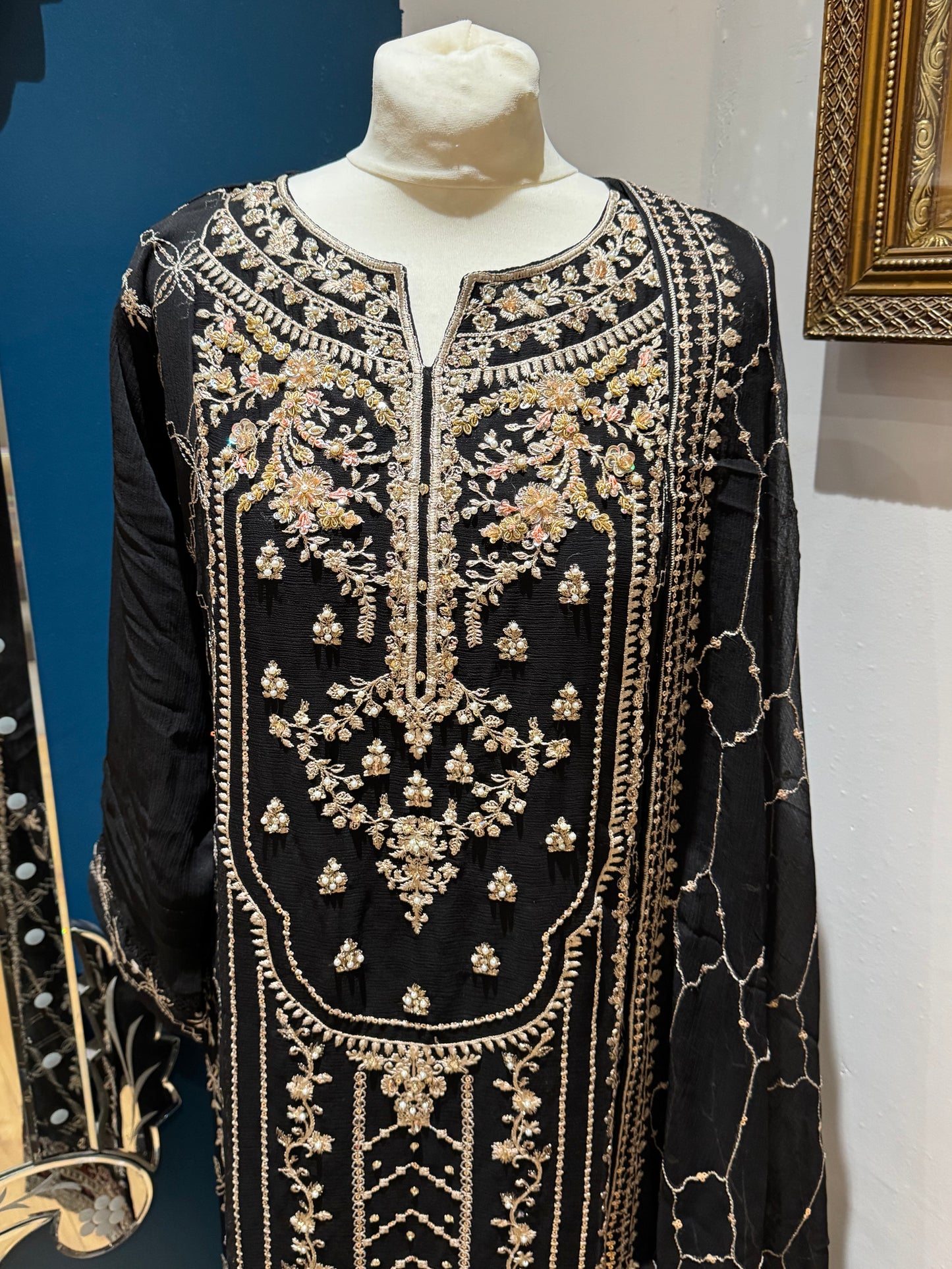 Samra Chiffon 3 piece ready to wear traditional suit