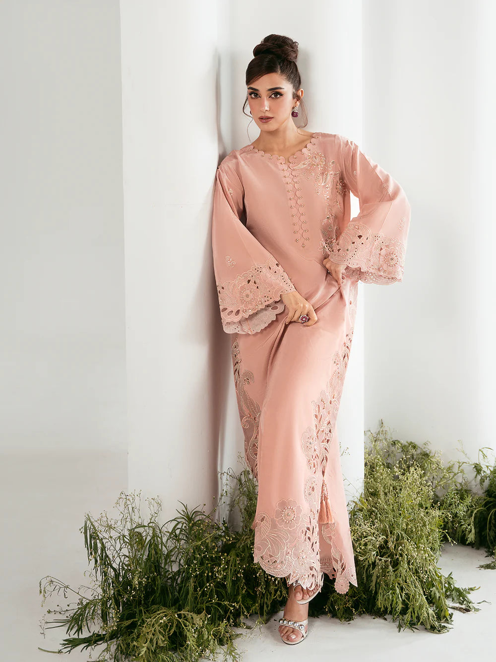 AZURE Luxury classy stylish Silk Kaftan outfit ready to wear modern embroidered asian stylish womenswear outfit