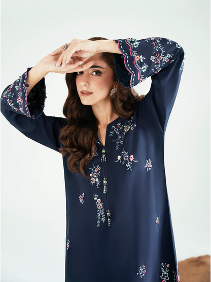 BLUSH Luxury classy stylish Silk Kaftan outfit ready to wear modern embroidered asian stylish womenswear outfit